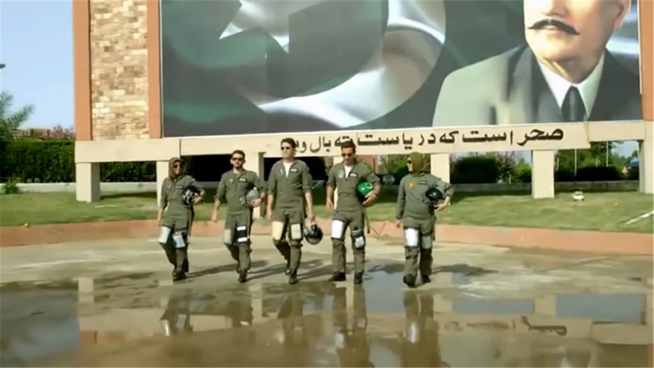 《巴基斯坦官方空军宣传片》：帅炸-宣传片