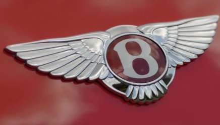Bentley 宾利 《GT V8 James Red》